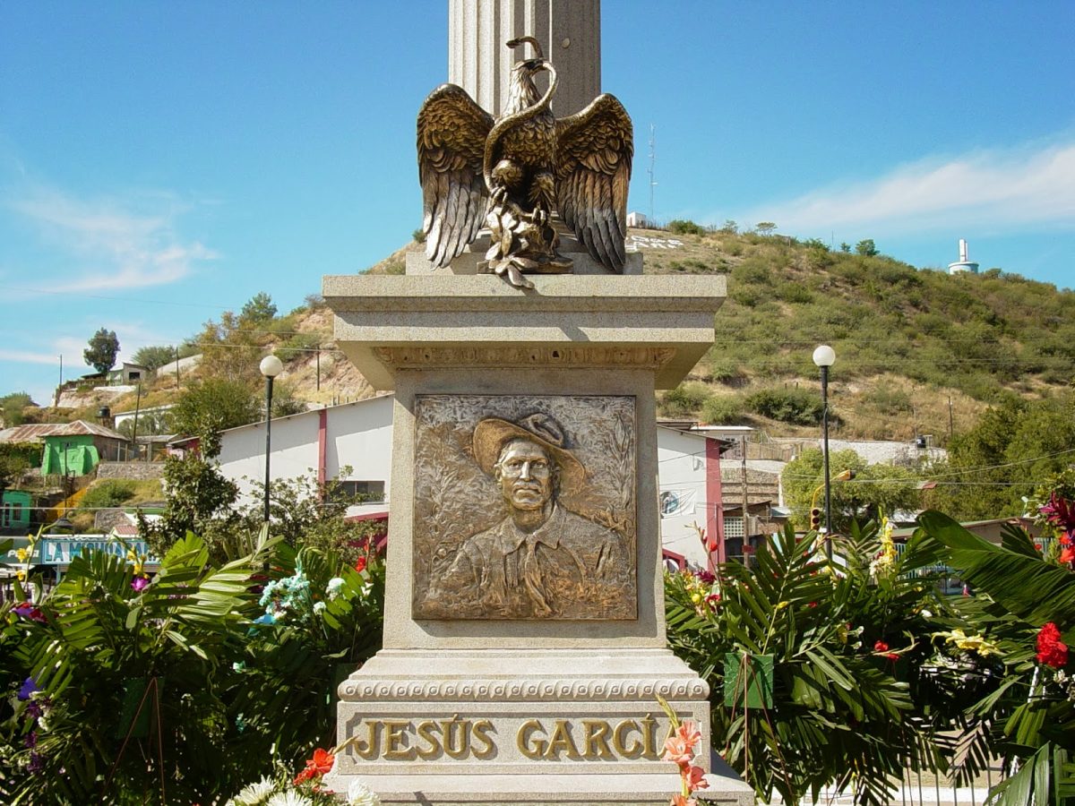 Monumento a Jesús García en Nacozari
