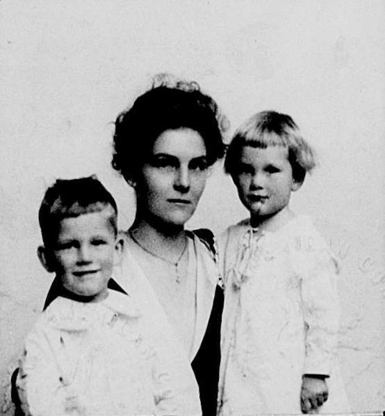 Mr Horton's wife Inez George Horton with Robert and Margaret